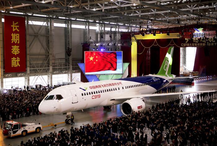 המלחמה על שוק המטוסים האזרחיים: אתגר סיני נוסף לארה"ב