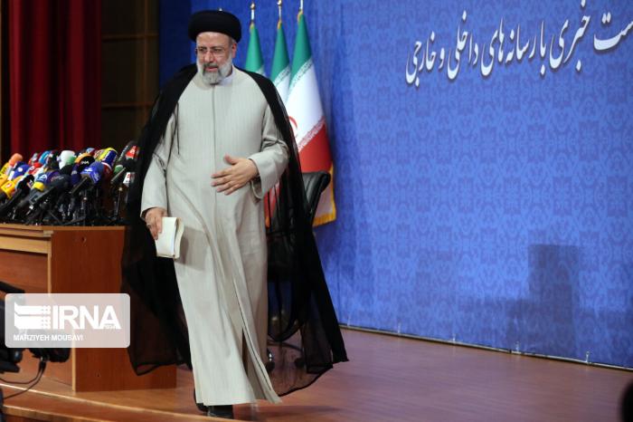 איראן: נשיא חדש, אמירות ישנות - ״לא אפגש עם נשיא ארה״ב״ 