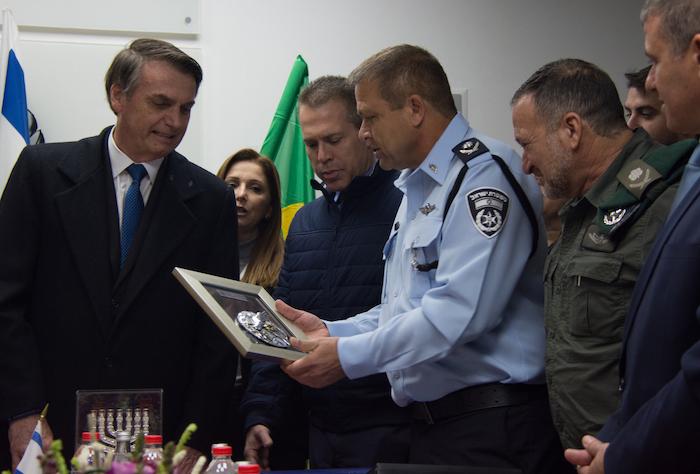ארדן מציע לנשיא ברזיל אימונים משותפים של הימ"מ עם יחידות ברזילאיות