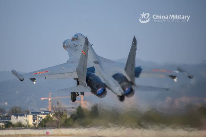סין מבקרת את ארה״ב בשל סנקציות שהוטלו על חברות ביטחון סיניות 