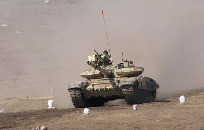 דיווח: מו"מ בין רוסיה למצרים על הקמת מפעל טנקי T-90 במצרים