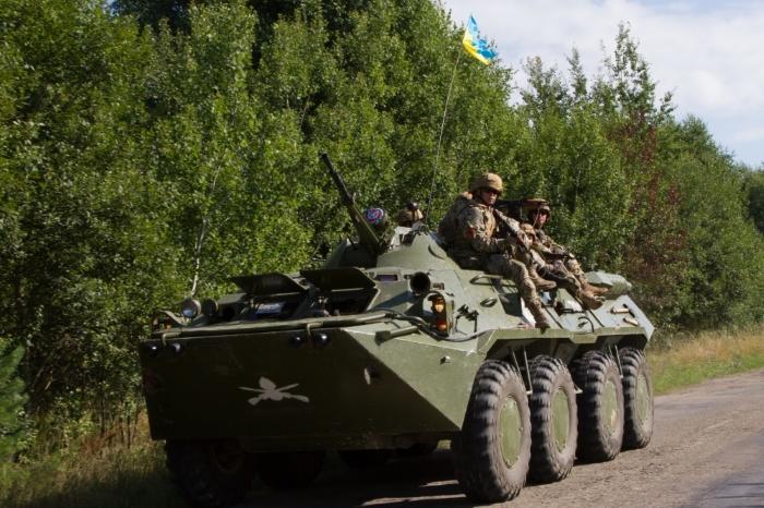 Ukrainian Army receives new batch of upgraded BTR-80 APCs