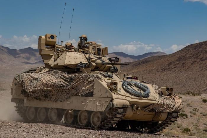 Bradley Fighting Vehicles sent to protect US troops in eastern Syria