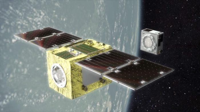 שוגר בהצלחה הלוויין הראשון בעולם המנקה זבל חללי
