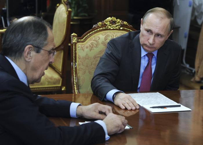 הרוסים שוקלים להסגיר את אדוארד סנואדן לארה״ב
