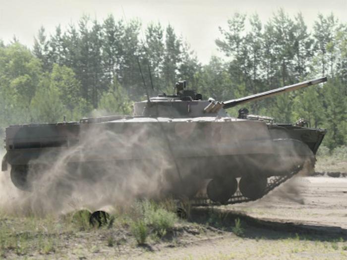 משרד ההגנה הרוסי ירכוש מאות נגמ"שי BMP-3 
