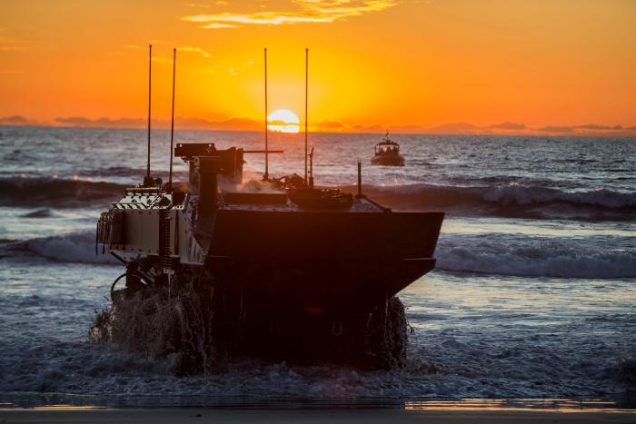 BAE&#039;s first command variant of amphibious vehicle delivered to US Marines