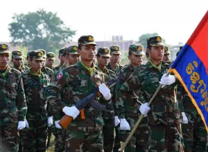 קמבודיה: 20 חיילים נהרגו בפיצוץ תחמושת בבסיס צבאי