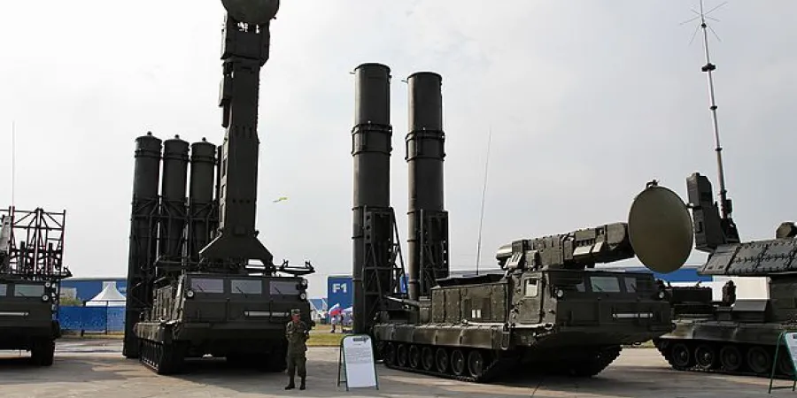 דיווח: רוסיה מציעה לאיראן מערכות נשק והגנה אווירית